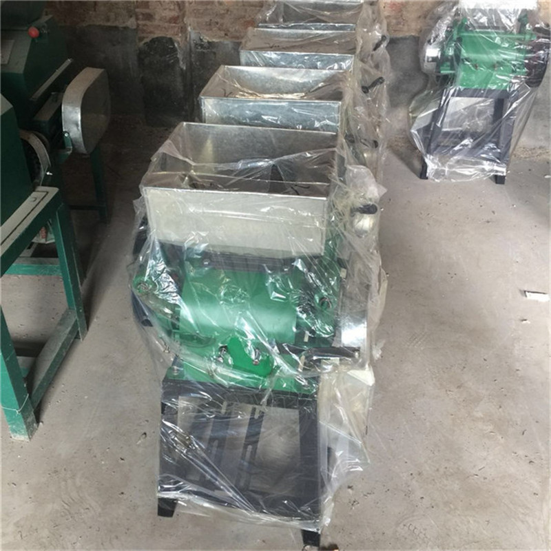 安装简单豆扁机220V家用挤扁机五谷杂粮压片机破碎机