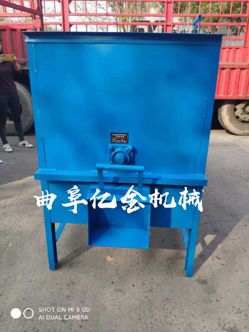 牛羊饲料搅拌机卧式拌草机草料粮食混合拌料机大容量