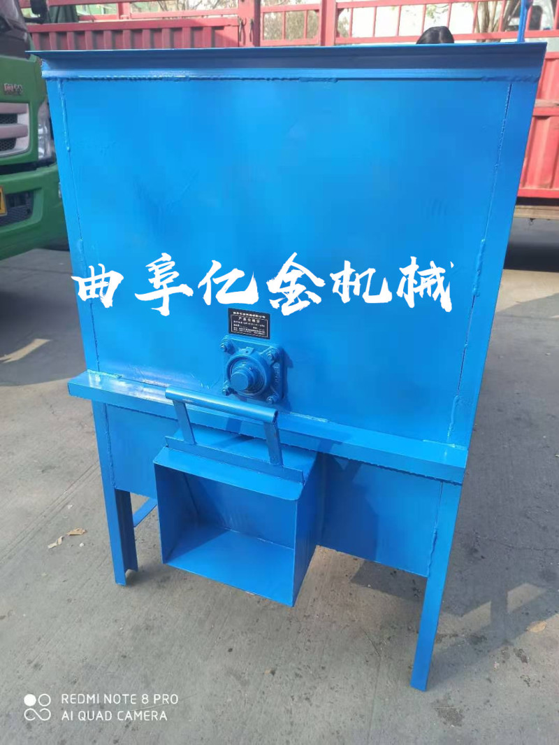 牛羊饲料搅拌机卧式拌草机草料粮食混合拌料机大容量