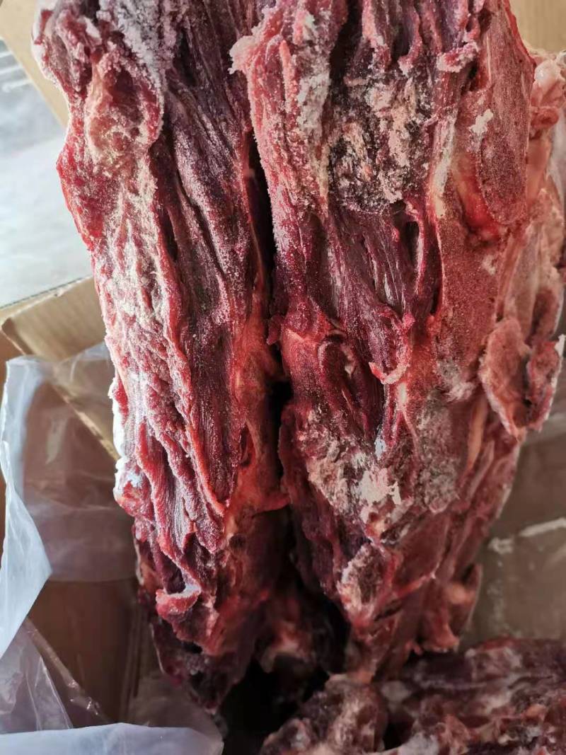 国产满肉牛脖骨。可根据客户要求定制，一亩田**