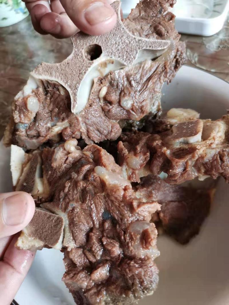国产满肉牛脖骨。可根据客户要求定制，一亩田**