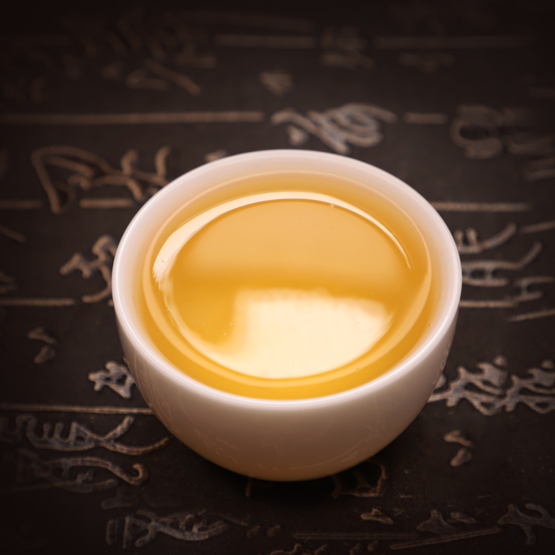 云南正宗普洱茶生茶357g古树普洱茶冰岛茶饼