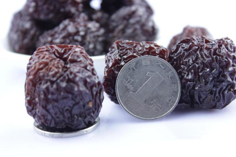 厂家批发乌枣紫晶枣烟熏枣黑枣一手货源现货供