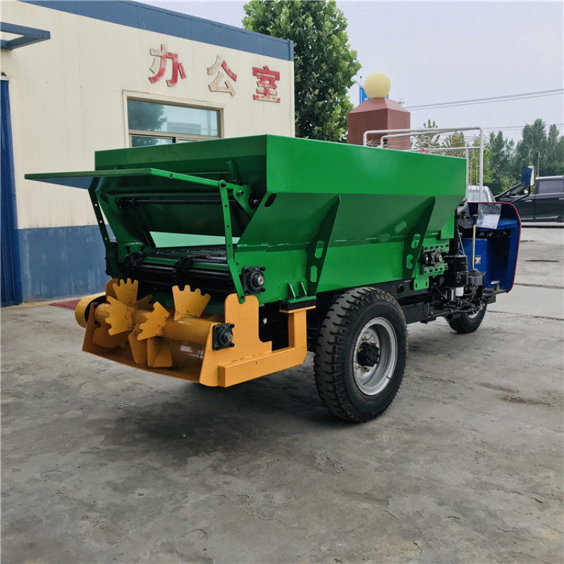 拖拉机撒肥机自走式撒肥机湿粪撒肥车撒粪机图片及报价