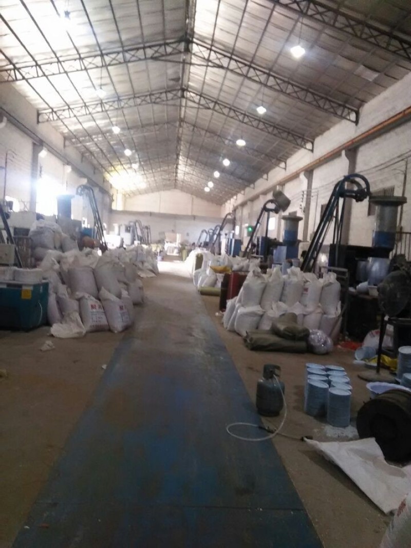 A型圆形白色塑料花盆绿植盆栽育苗盆可定做无孔荷花水培不漏