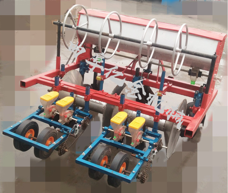黄芪、板蓝根等根茎药材起垄施肥深埋滴灌播种一体机