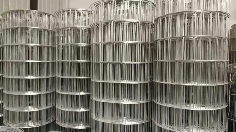 镀锌铁丝网电焊网家禽养殖网围栏网防护玉米网玉米临时仓储网
