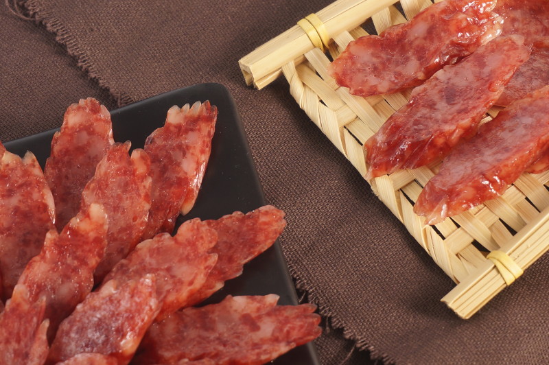 广式腊肠腊肉广味广东腊味猪肉一肥九瘦加瘦腊肠咸香厂家发货