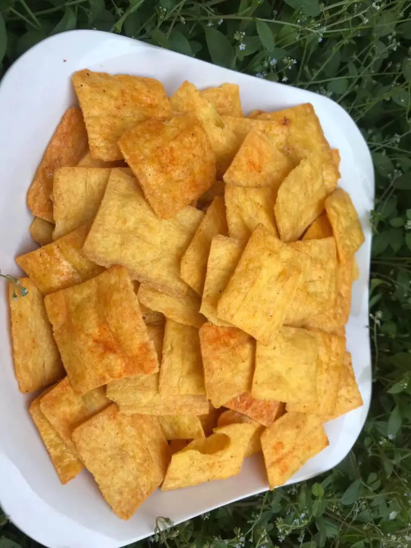 香酥锅巴地锅脆片休闲小零食厂家批发散装膨化小零食