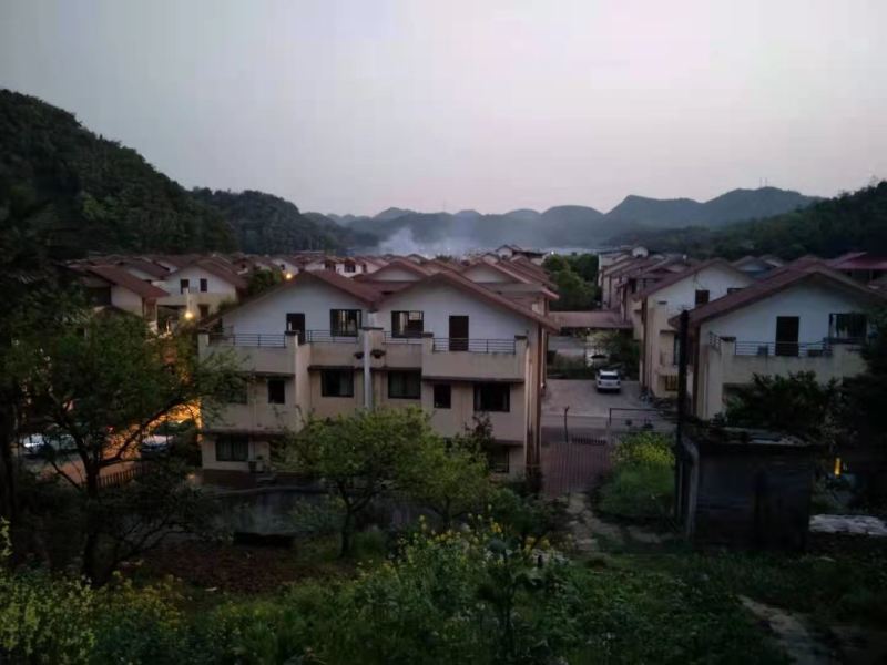 重庆市大渡口区180平米3层农房出租带前后花园