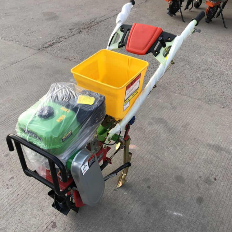 汽油机自走式玉米播种施肥机种肥同步花生芝麻大豆谷子播种机