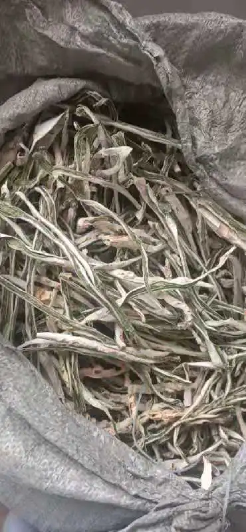 精品苦瓜干条，农家自晒，一手货源干净卫生欢迎订购。