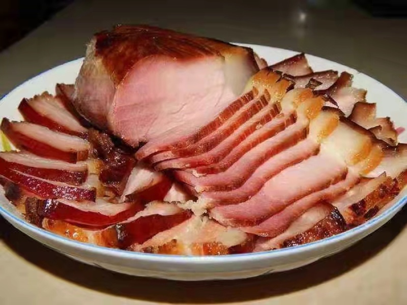 达州腊肉特产腊后腿肉柏树烟熏基本都是瘦肉