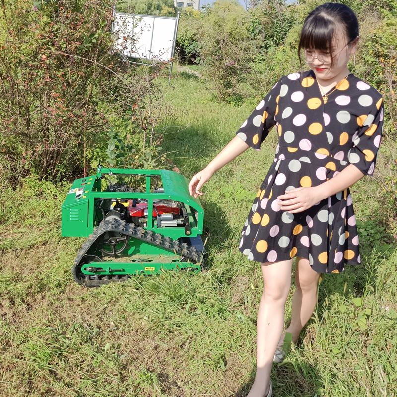 遥控自走式割草机果园除草碎草还田机履带碎草机