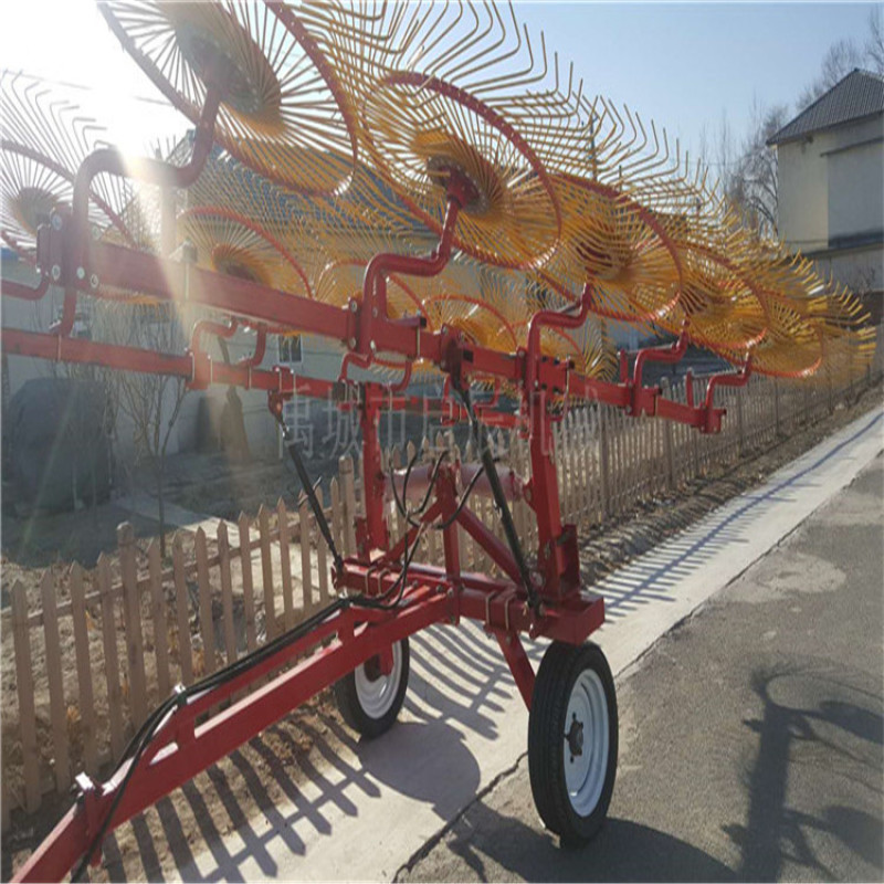 圆盘新型搂草机拖拉机悬挂指盘式收草牧草秸秆捡拾机6盘8盘