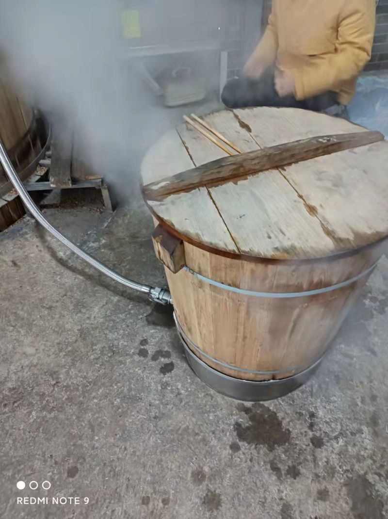 精品房县黄酒浮汁自产自销，口感醇厚品质保证，欢迎下单