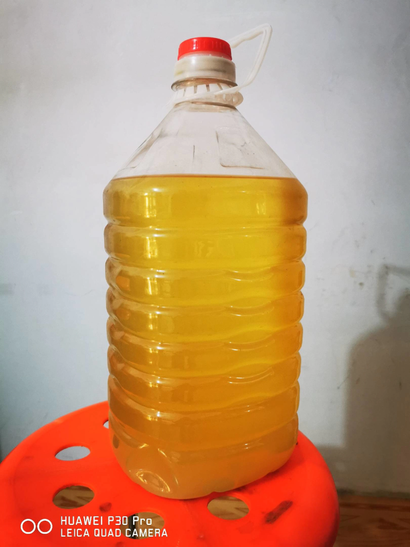 精品房县黄酒浮汁自产自销，口感醇厚品质保证，欢迎下单