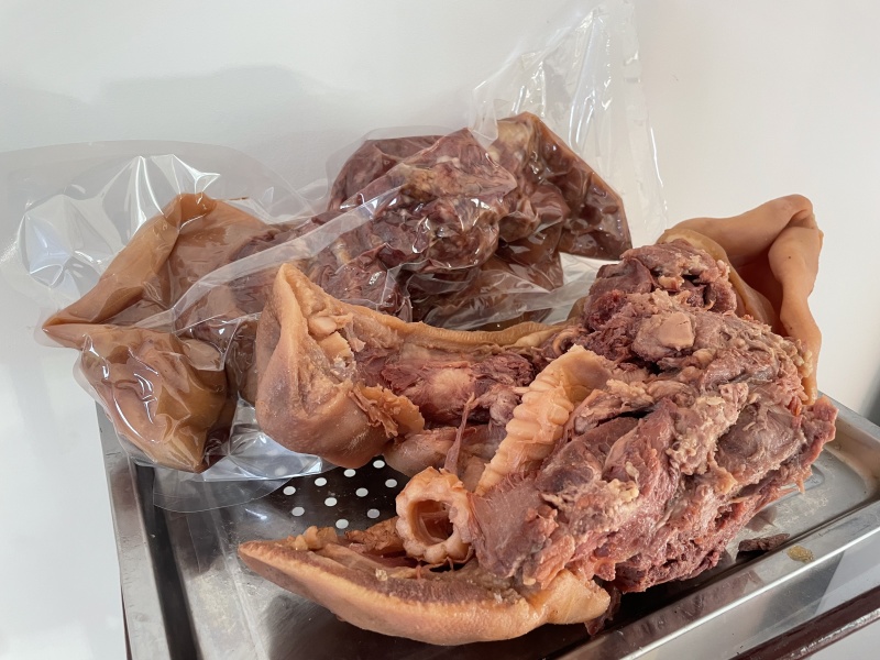 全熟带耳猪头肉一手货源基地直发诚信经营质量保障可视频看货