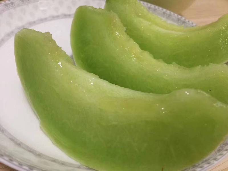 精品甜瓜，玉菇甜瓜产地直销中，货源充足，品质保证