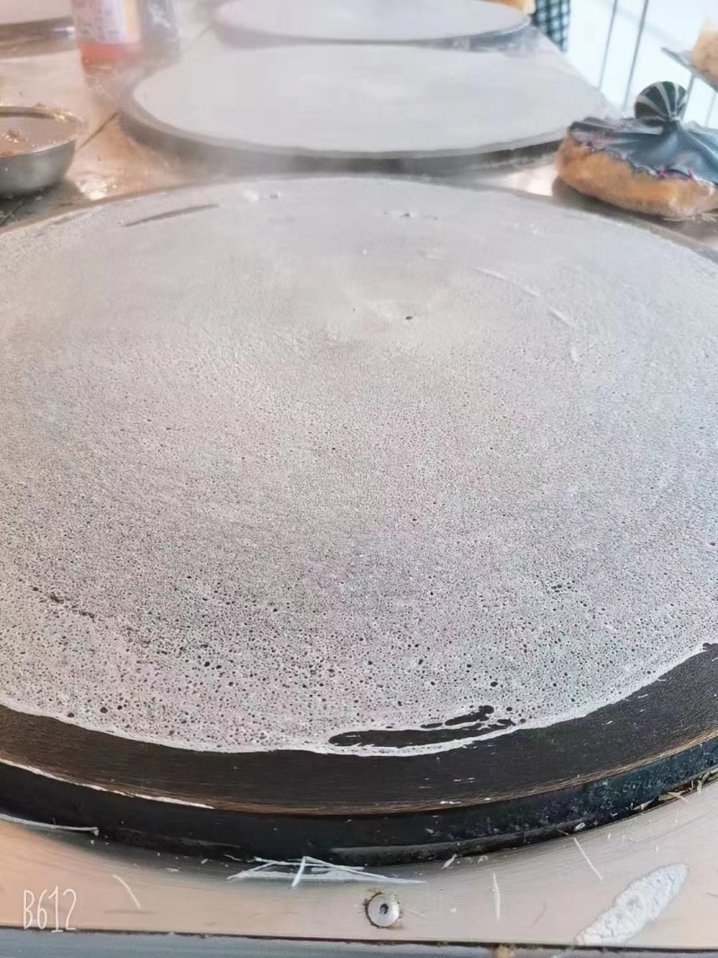 东北手工发酵大煎饼，包邮批发口感香甜筋道，全国物流发货！