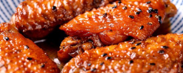 泡椒火鸡翅膀与米饭、饮品搭配示意图 泡椒火鸡翅膀餐桌搭配图