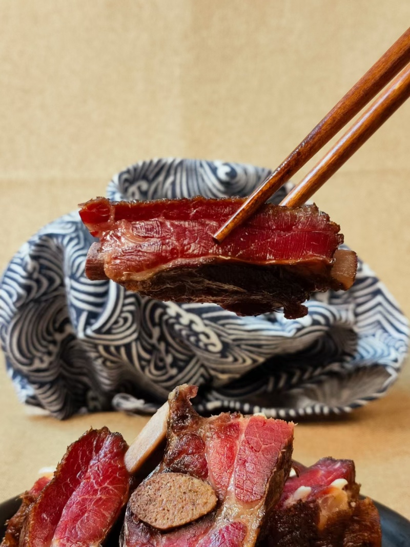 【热卖】烟薰腊排骨，一件代发精品排骨，干度0.6质量保证