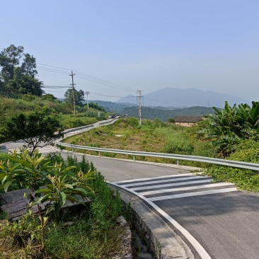 北碚96平宅基地禾且6000/年，通水电路，公路到院坝