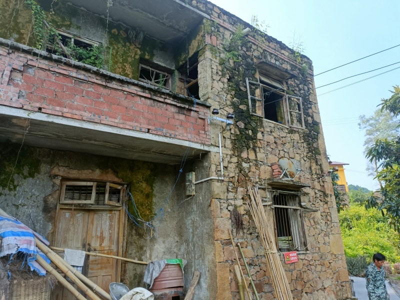 北碚公园里的农家小院150平出禾且5000一年，环境优美