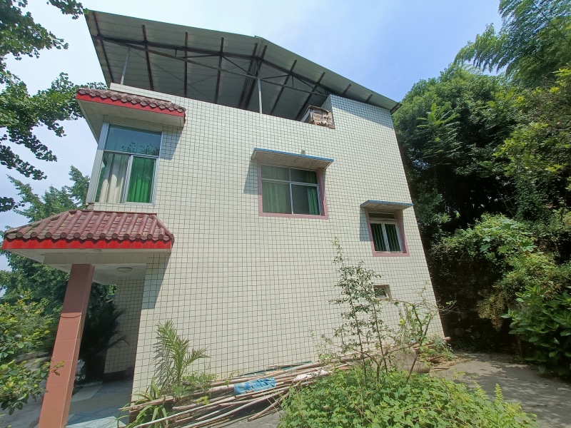 重庆北碚果园里的私家豪宅400平2万一年，独门独院