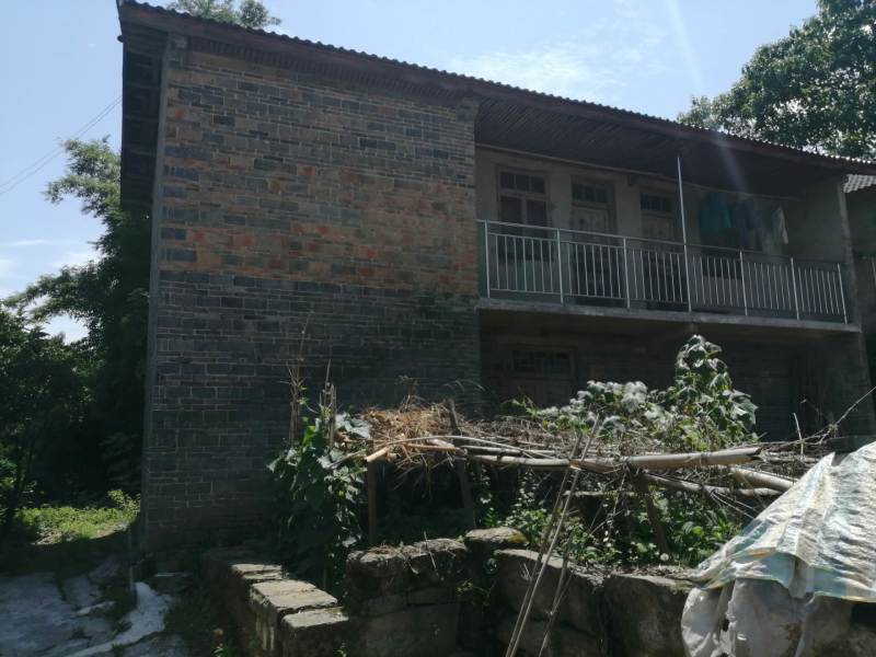 巴南区圣灯山镇夏日酷爽风景区旁民房出zu