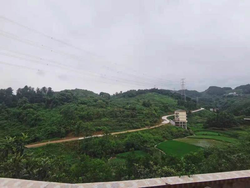 渝北东方红水库旁400平农房出zu环境优美适合居住