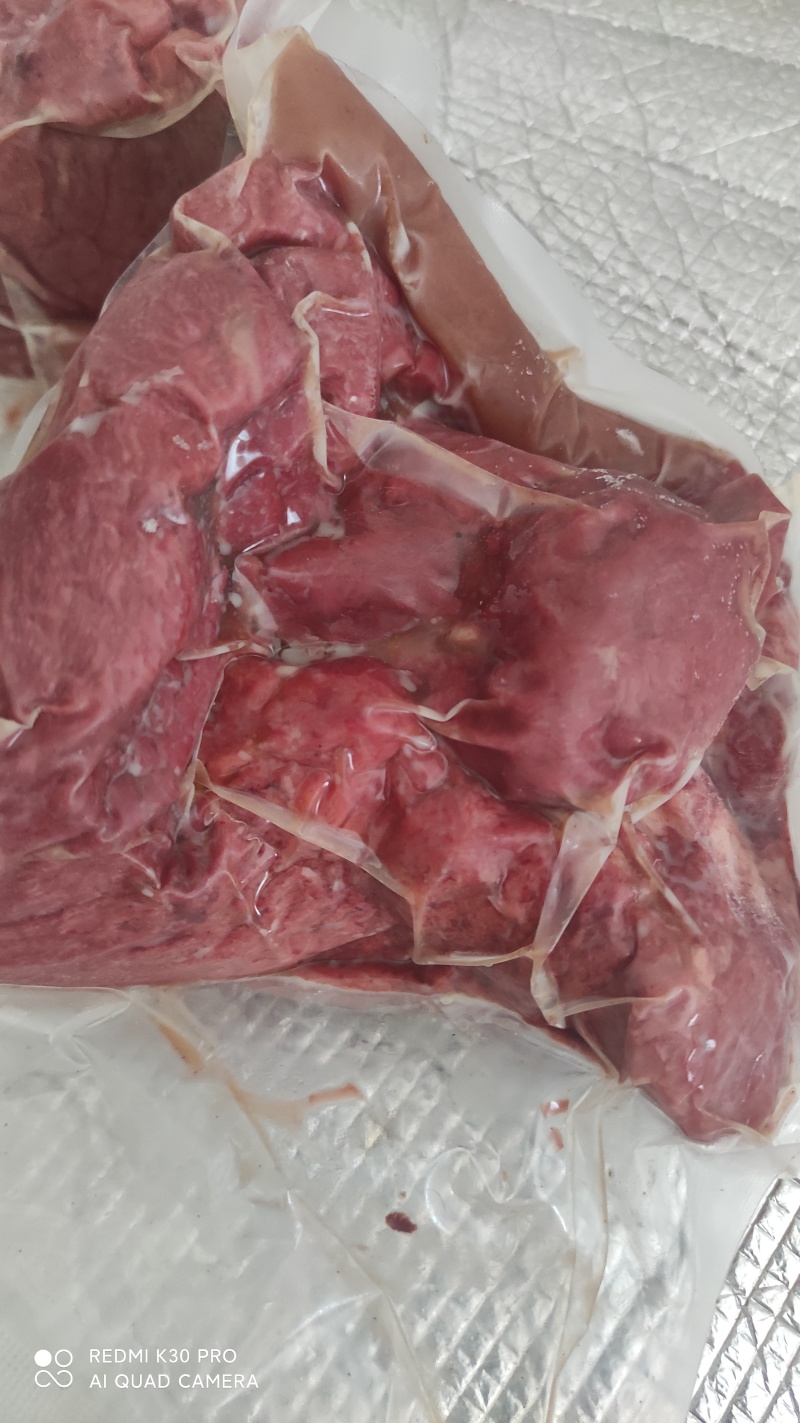 精品带皮熟马肉一手货源，量大从优，诚信经营，全国发