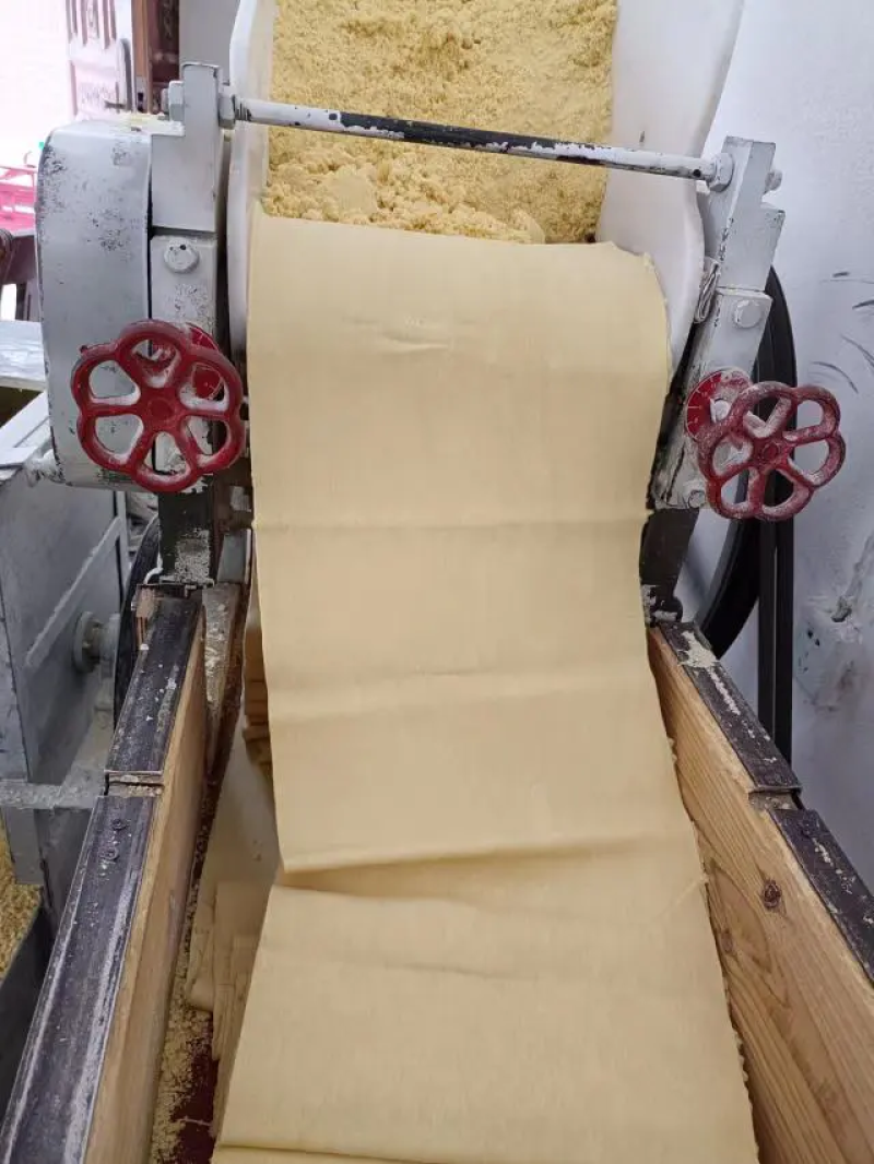 碱水面热干面炸酱面炒面手工面面条凉面干拌面面条碱面鸡蛋面