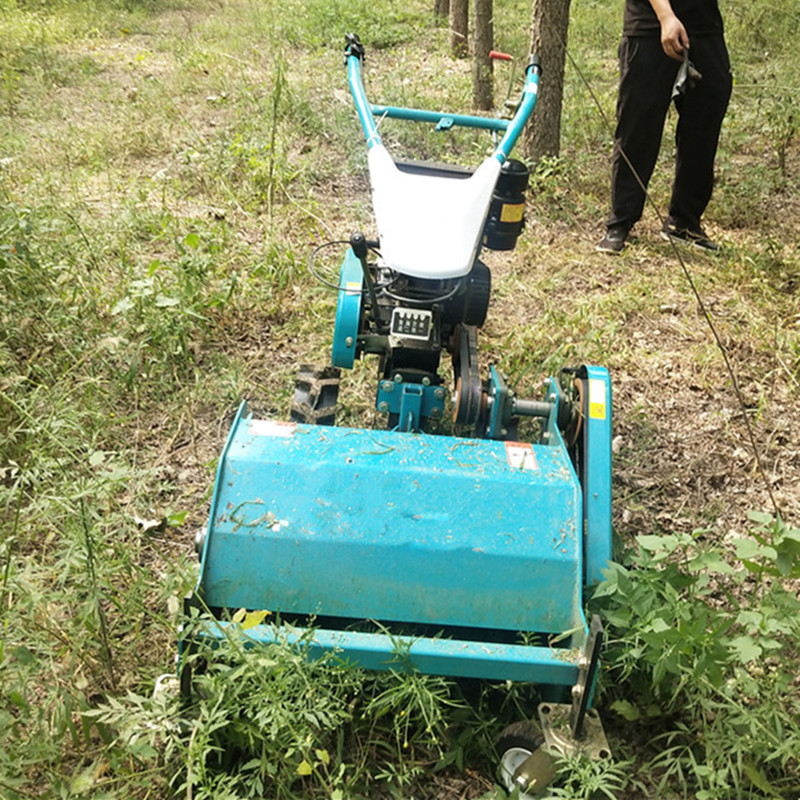 轻便自走式碎草还田机农用桔杆粉碎还田机大马力柴油碎草机