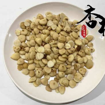 苦杏仁去皮炒苦杏仁脱皮杏仁产地山东省产地货源