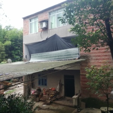巴南区圣灯山镇200平民房出租，租金每年2万