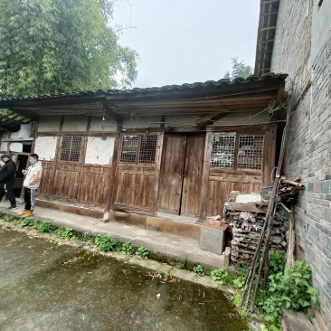 长寿区500平养鸡场➕一栋民房，价格优惠