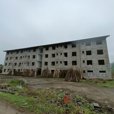 重庆市长寿区，十堰镇3000平民房出Z4层楼，有多个房