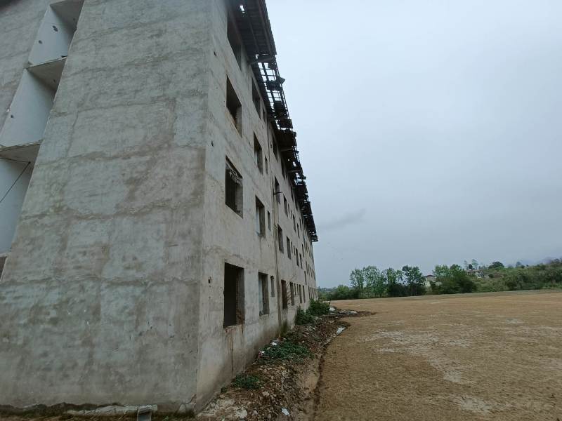 重庆市长寿区，十堰镇3000平民房出Z4层楼，有多个房