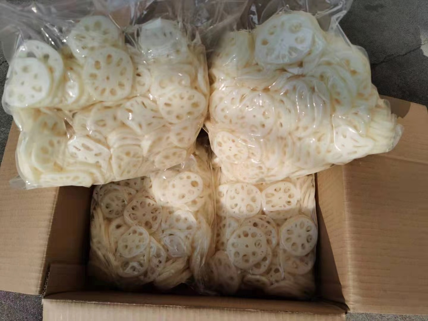 莲子煲老鸭的食材准备与处理