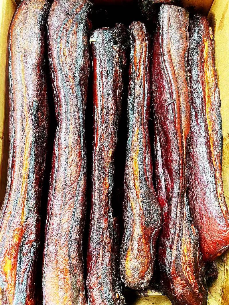 黑五花腊肉一件三十斤四川特产烟熏五花肉农家特色