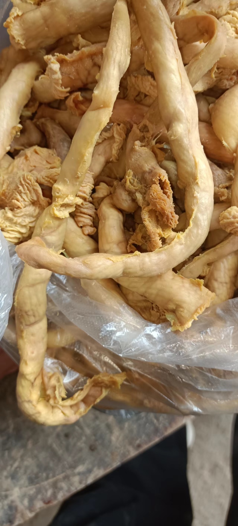 盐焗包蛋肠一手货源，量大从优，可视频看货，欢迎电话联系