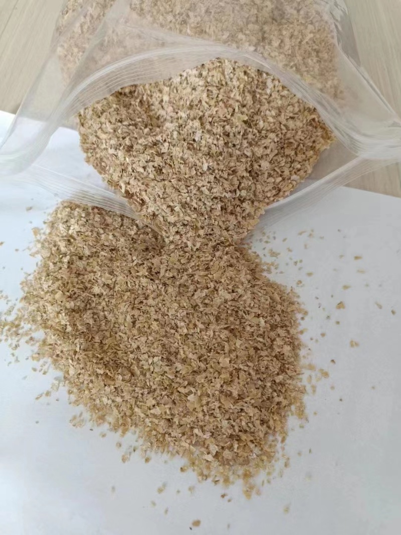 大量麸皮大片麸皮，混麸细麸质量保证，价格优惠