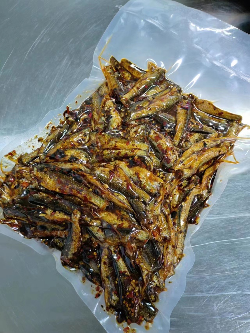 香辣手撕鱼5斤/包，工厂直供，农贸市场摆地摊用