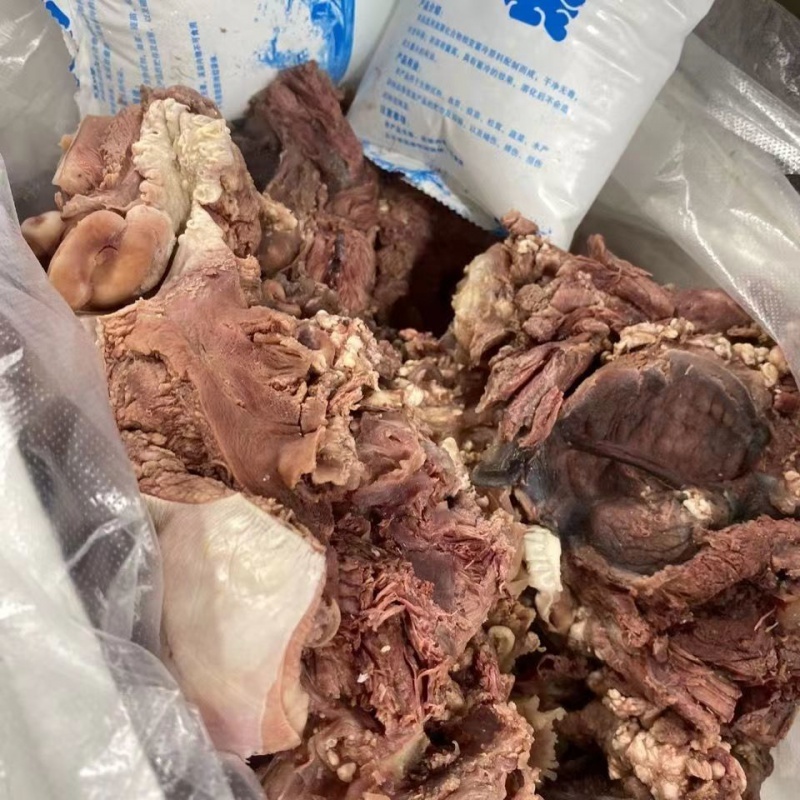 小黄牛熟牛腮肉