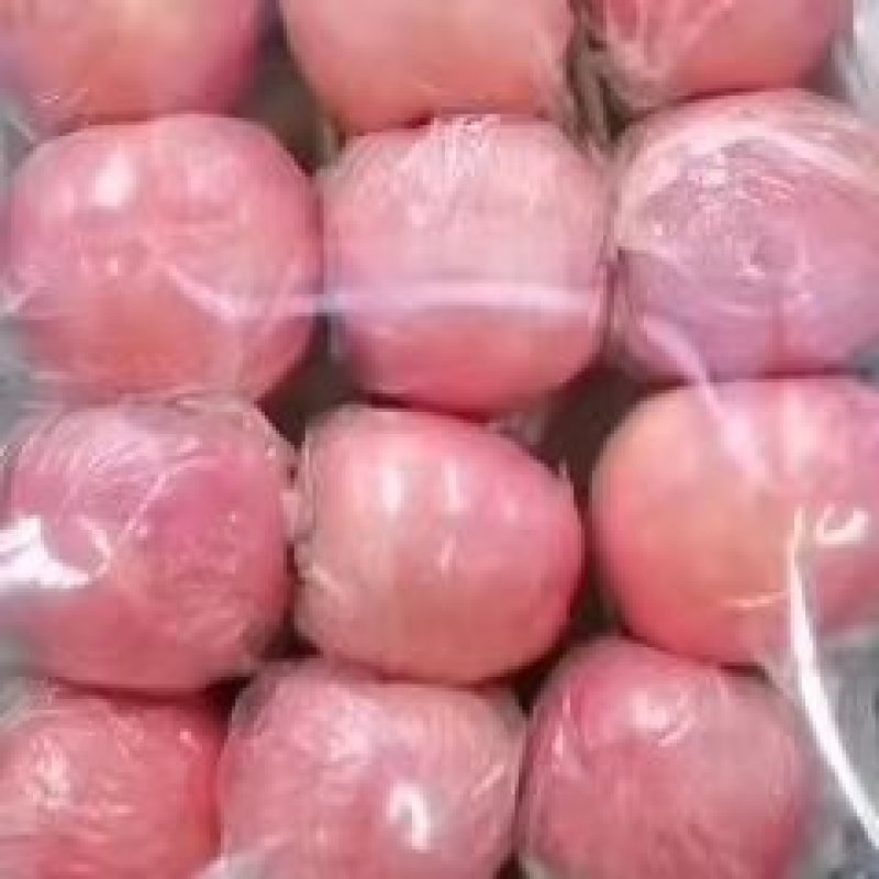 纸十膜红富士苹果坡上铺反光膜红度好优质苹果