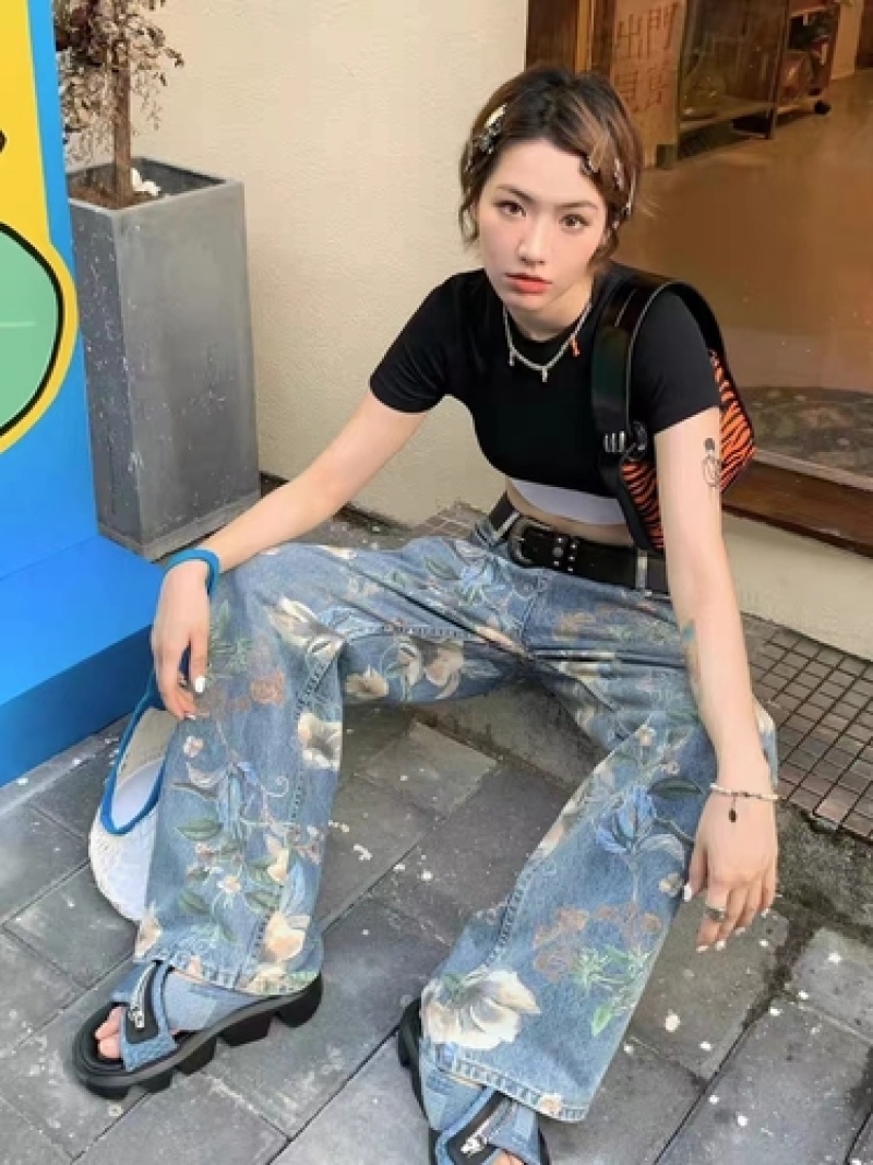 现货~夏季新款花朵图案高腰阔脚牛仔裤女