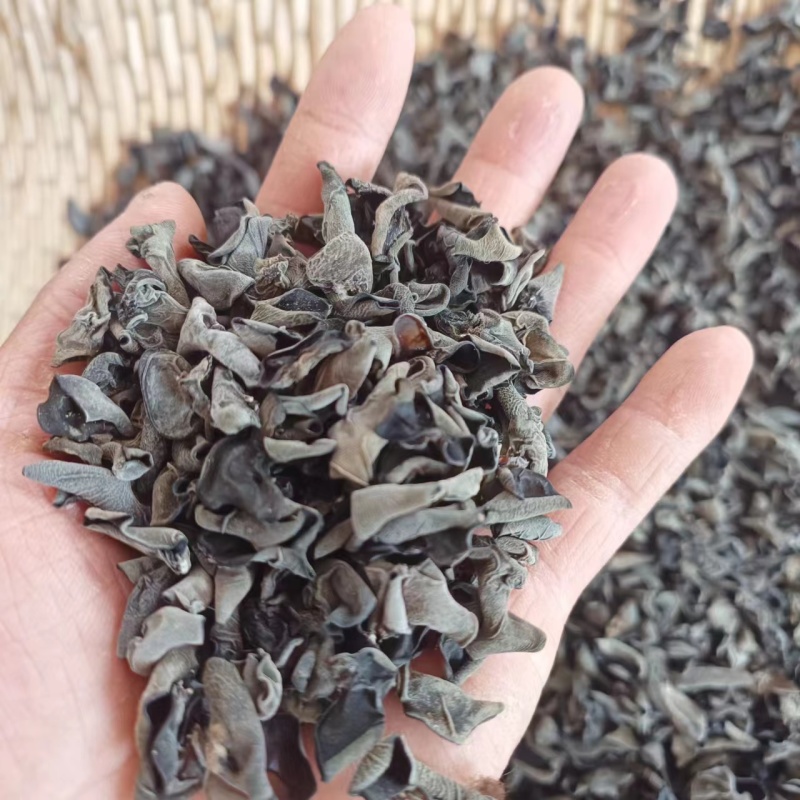 精品房县黑木耳，自己的木耳基地，自产自销，质量包您满意。