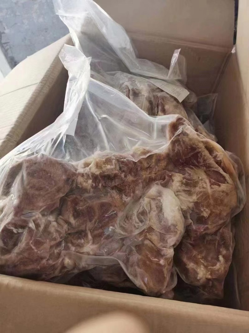 羊肉新鲜熟食现杀手抓羊肉白切羊腿肉真空带皮熟羊肉批发商用