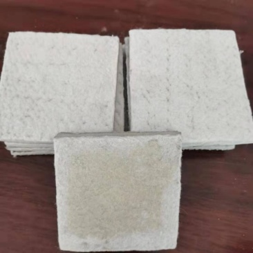 水泥毯，混凝土毯，铺设简单方便遇水后固化，护坡水渠使用